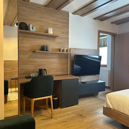 525 U Aparthotelu Vucko Lägenhetshotell 3*